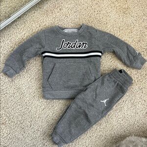 Jordan Kids Grey Tracksuit 18M